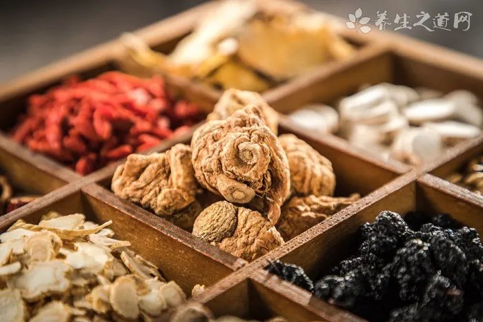 老人带孩子的特点是什么