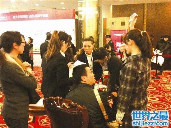 最牛实习妹一天收入十万,平均50秒卖掉一套房