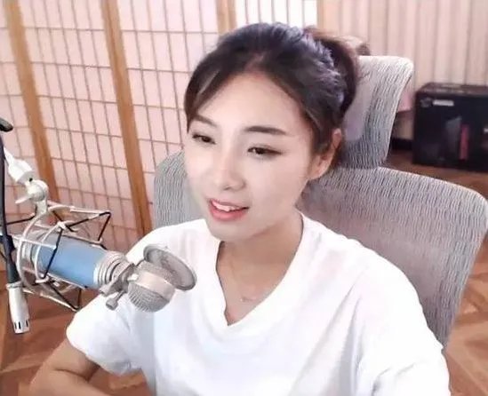 清华美女主播遭骂是怎么回事?