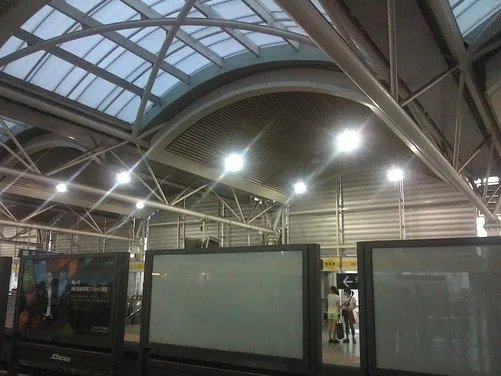 1GHz千元机 9.9mm超薄酷派8180深度评测