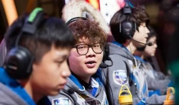 S5总决赛SKT遇到EDG Pawn和Faker几几开?