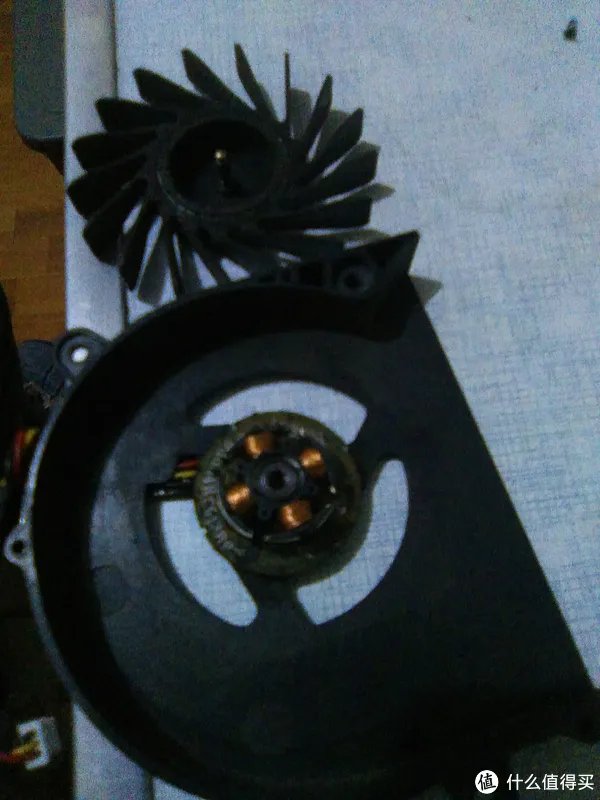 XP下 lenovo 联想U450不定时死机，拆机换相变硅脂？不，关双显卡热切换