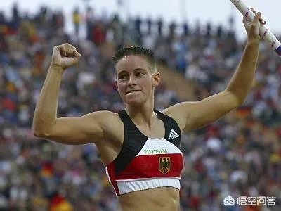 伊芙·布施鲍姆