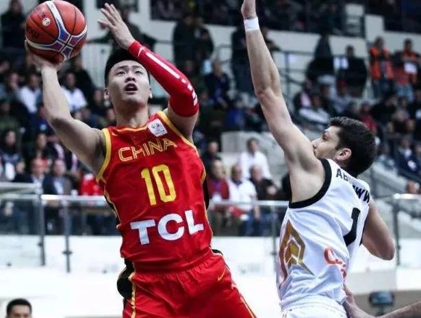 赵睿穿美国队外套 是和这个有关系吗