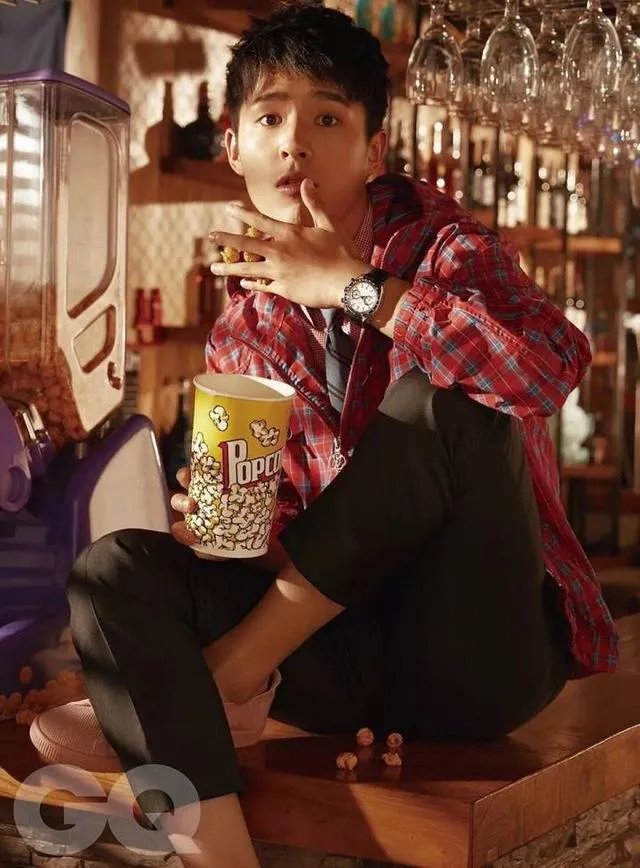 刘昊然疑恋情曝光,刘昊然被曝光的女友到底是谁?