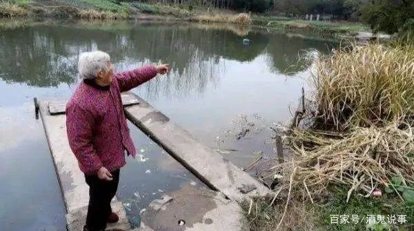 84岁老奶奶跳河救落水母子,3岁小孩获救,孩子母亲溺亡,如何评价?