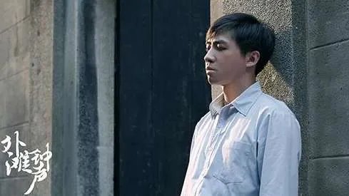 《外滩钟声》剧情主要讲了什么?什么时候上映