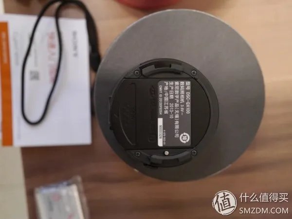 SONY 索尼 DSC-QX100 镜头式数码相机，极其有爱的新鲜玩意儿