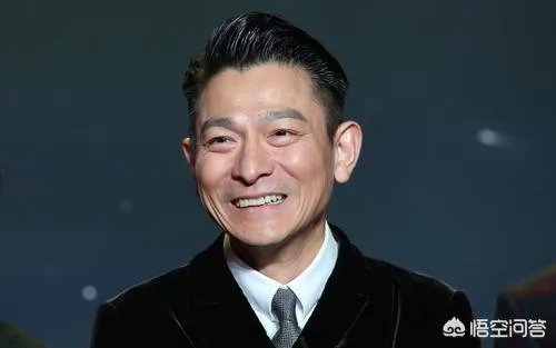 刘德华自费申请红馆档期， 已退票观众可优先购买，你怎么看？