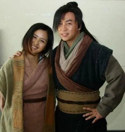 何洁和释小龙为什么分手？  分手原因让人哭笑不得