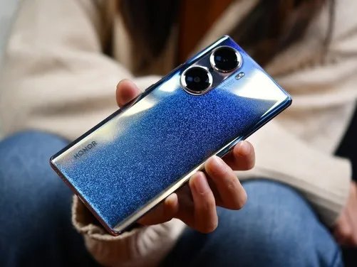 【必买】送女朋友只推荐这三款手机 3000元解决一切烦恼