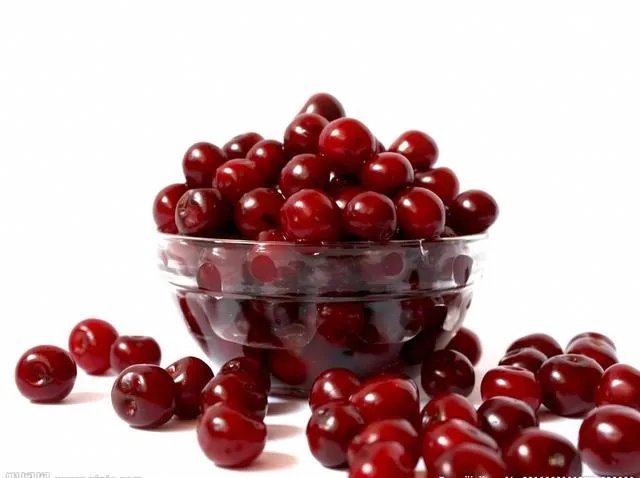 车厘子和樱桃有什么区别？是同一种水果吗？