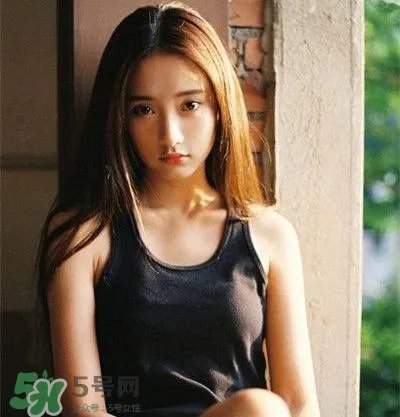 2017流行的中长发发型_中长发发型图片2017女