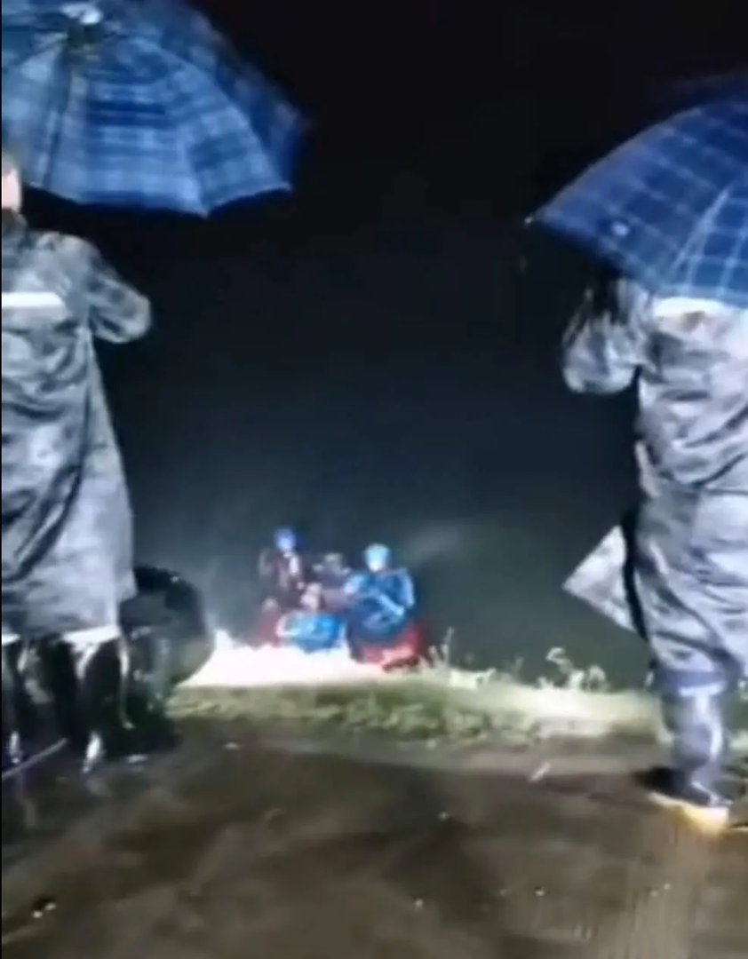 湖南益阳一防汛干部坠河遇难