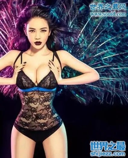 沈梦辰整容对比图，整容前后村姑变女神差太多 