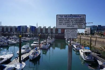 为什么很多人把微信资料地址都设置为泽西岛?