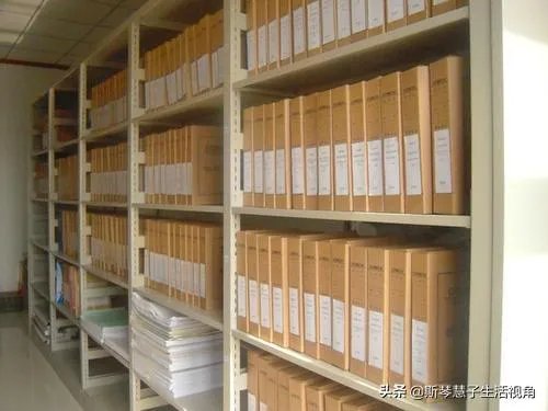 大学毕业十年内未管过自己的人事档案，应通过何种途径，如何寻找？