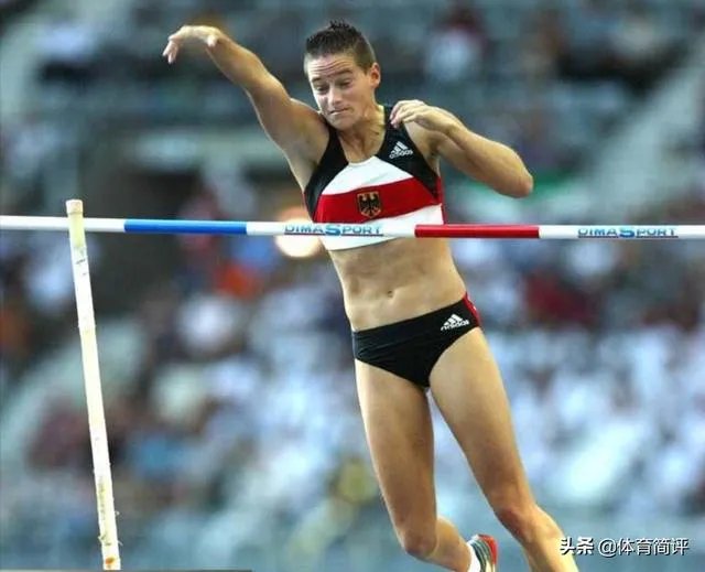 伊芙·布施鲍姆