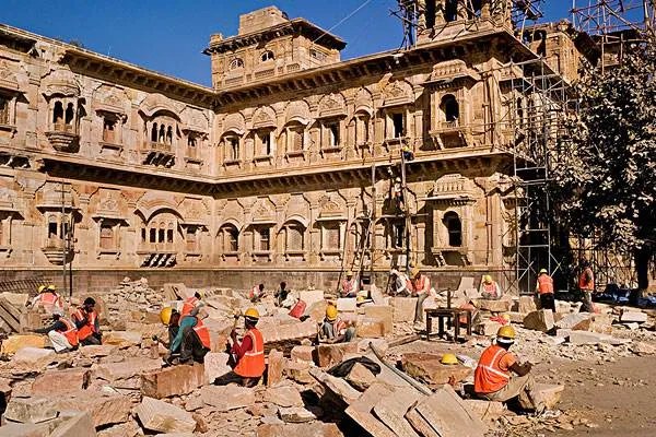 海南三亚发生4.2级地震初步调查损伤不大，那多少级的地震能够撕裂地球？