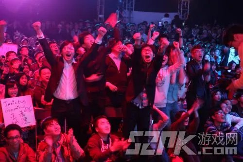 LPL第五周WE对IG现场LOL精彩图片集锦