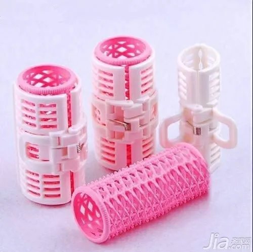 塑料卷发器的使用步骤