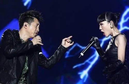 吴莫愁嫩照曝光 哈林承认爱上吴莫愁是真的吗