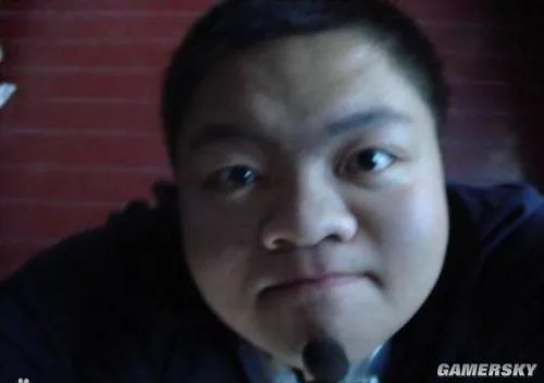 LOL小智本人照片曝光 揭秘解说小智本人照片 小智长什么样