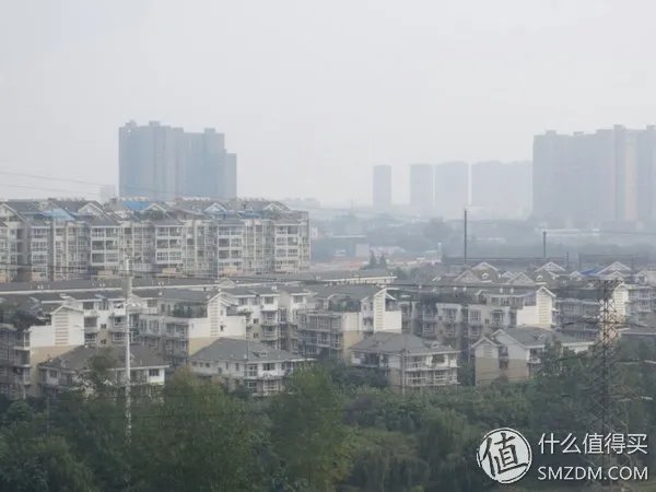 SONY 索尼 DSC-QX100 镜头式数码相机，极其有爱的新鲜玩意儿