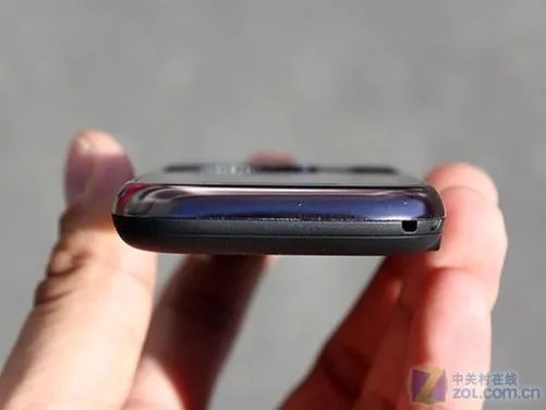 轻巧微薄上网达人 天翼定制海信E350评测