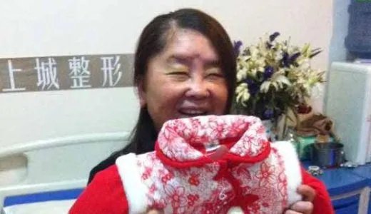 20多岁的胡娟为何会一夜变老？