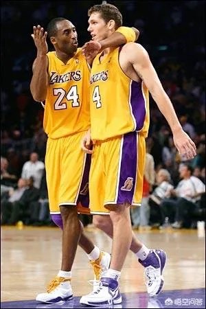 有了詹姆斯和隆多之后，湖人主帅沃顿会不会在不久之后就被下课，你怎么看？