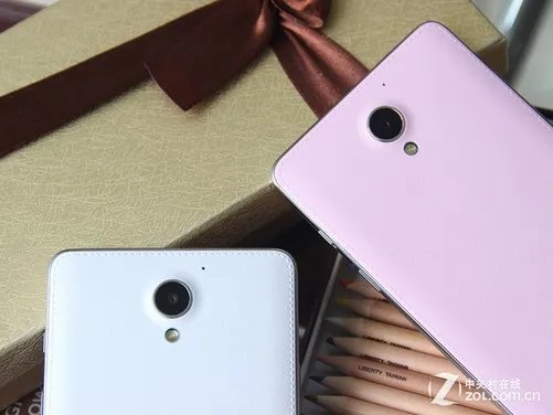 超大屏4G双卡双待 酷派S6双色对比图赏