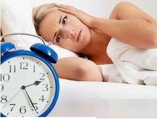 睡好觉成青年奢望是怎么回事？