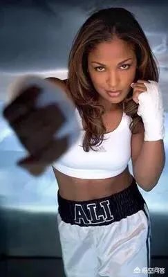 是中国武术功夫不行，还是用它的人不行？