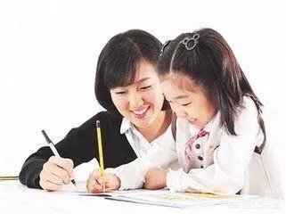 开学灾难片，家庭影院相继上映，到底该如何辅导孩子写作业？