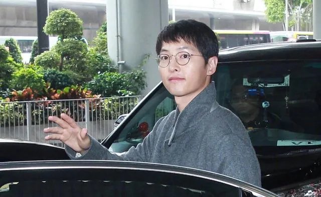 素颜的宋仲基，你还觉得他帅么？