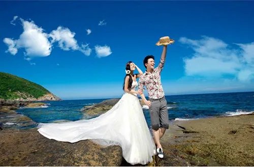 海景婚纱照风格推荐 什么时候才是拍海景的最佳天气