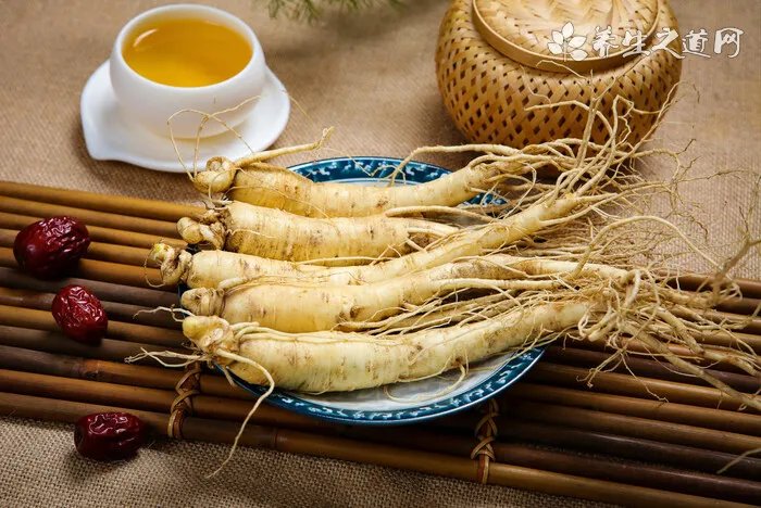 郭艾伦教哈登骑车是为什么？郭艾伦教哈登骑车却遭交警警告