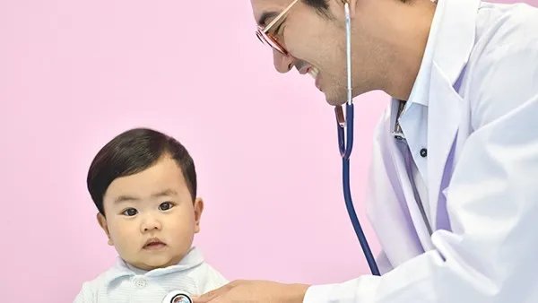 婴幼儿奶粉哪个好？