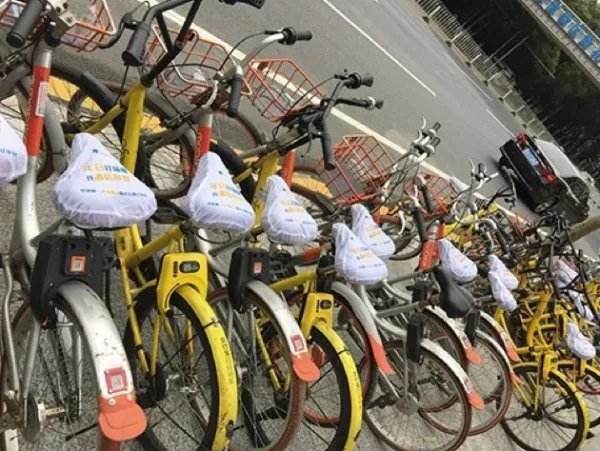 共享单车座椅上为何“上套”?