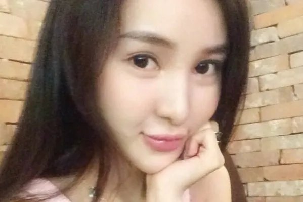 “一路的奢靡全靠干爹”，郭美美的“干爹”到底是谁？为何实力如此强大？