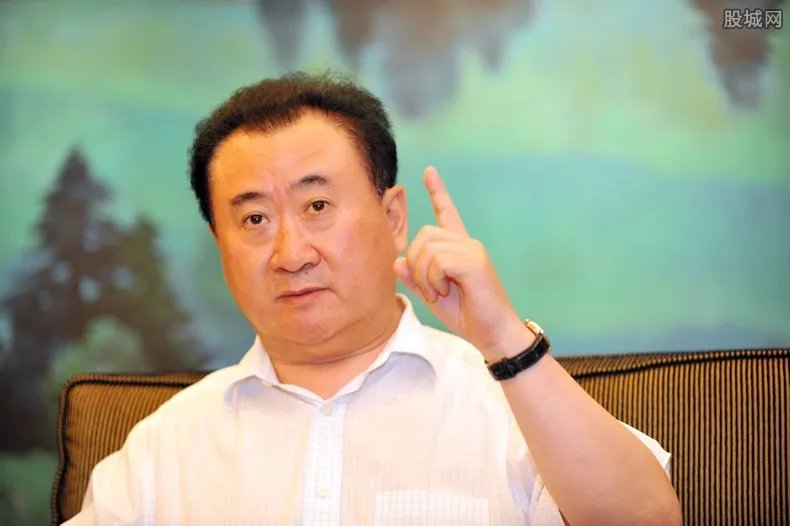 王健林栽在足球上 他还会继续投资中国足球吗