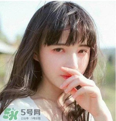 2017流行的中长发发型_中长发发型图片2017女