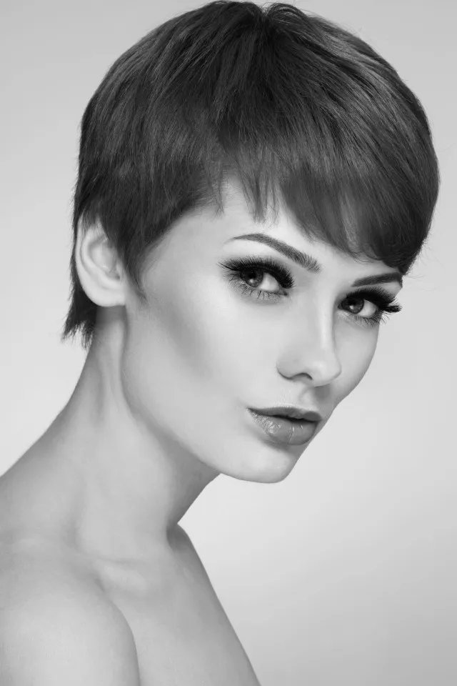 胖圆脸适合什么短发三种发型供你挑选