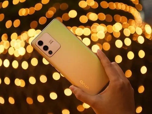 【必买】送女朋友只推荐这三款手机 3000元解决一切烦恼