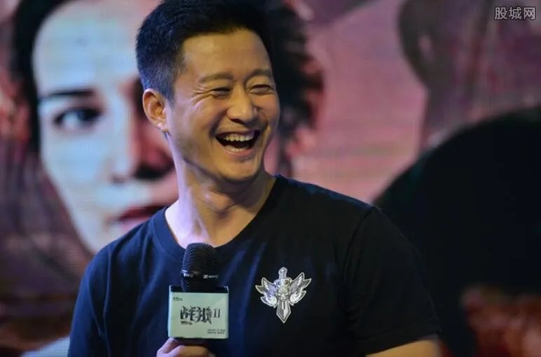 吴京不识EXO是男是女 得罪十亿鹿晗吴亦凡粉丝