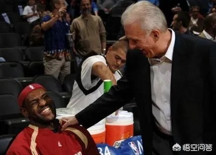 有了詹姆斯和隆多之后，湖人主帅沃顿会不会在不久之后就被下课，你怎么看？