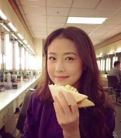 周海媚高圆圆:高圆圆和周海媚撞脸对比照(图)