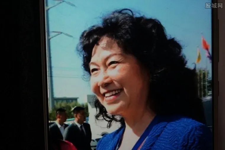 高俊芳被捕照片 长生生物董事长高俊芳因疫苗造假被抓