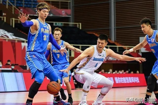 7月1日，中国和加拿大的篮球赛。您认为中国队会输多少分？